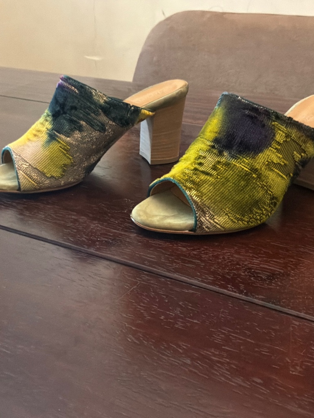 Firenze studios slip on heels